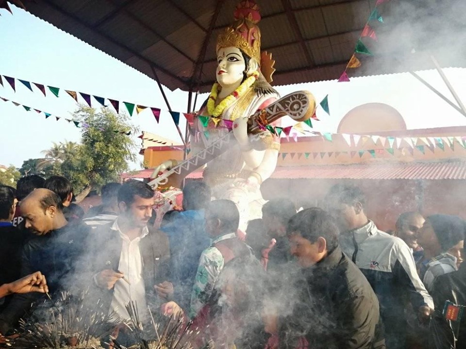 सरस्वति पूजा, रंगीचंगी रामलिला मैदान