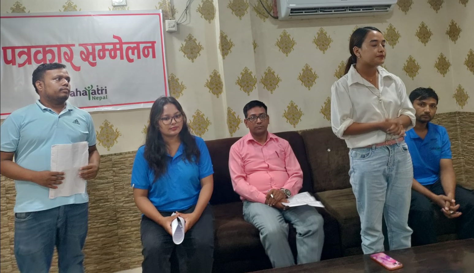 क्यान्सर पीडितलाई सहयाेग गर्न चिया अभियान